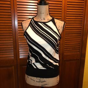 Black and White Stretch sleeveless Shirt